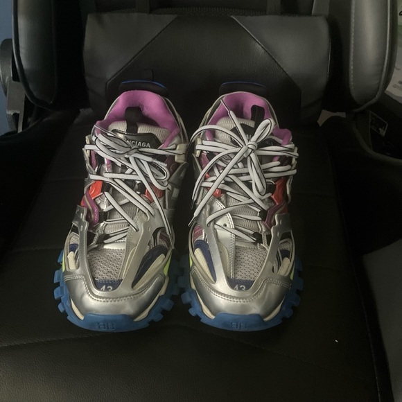 balenciaga - Picture 1 of 5